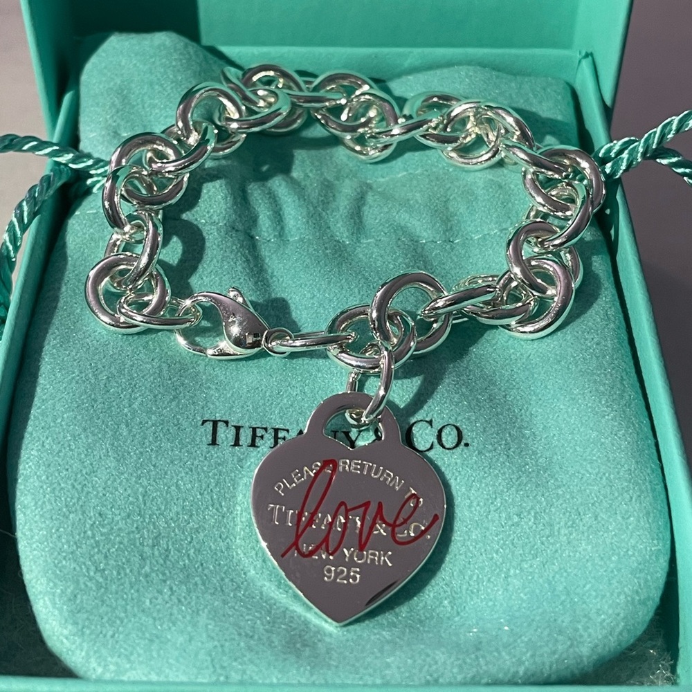 Tiffany & Co medium double heat pendant